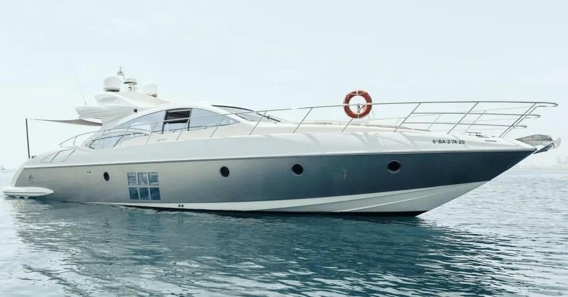 2009 Azimut 68S