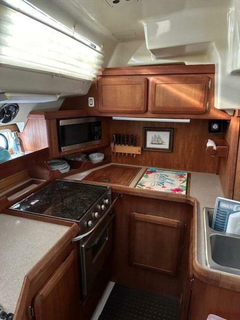 1991 Hunter Passage 42