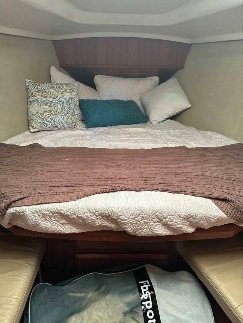 1991 Hunter Passage 42