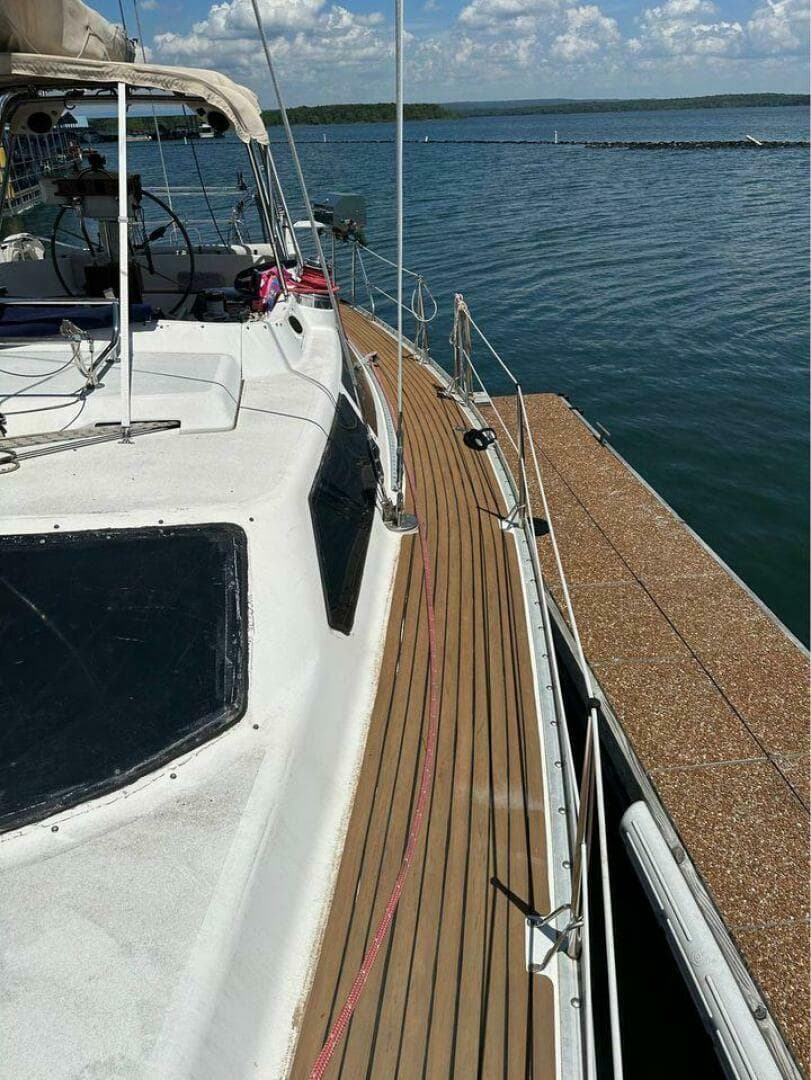 1991 Hunter Passage 42