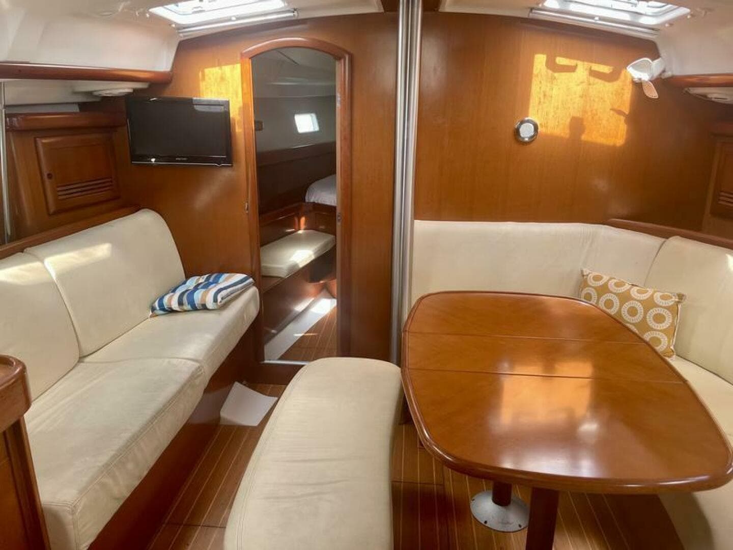 2007 Beneteau 423