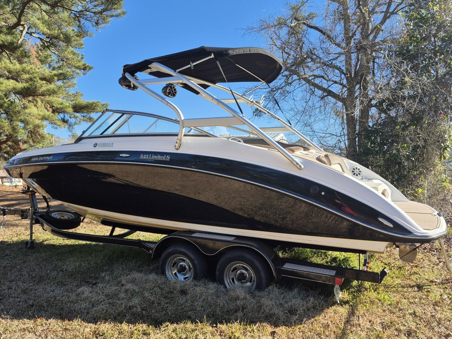 2011 Yamaha Boats 242 Limited S