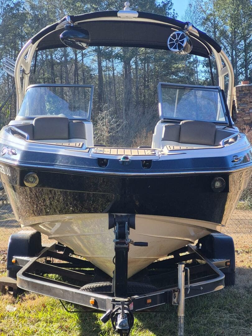 2011 Yamaha Boats 242 Limited S