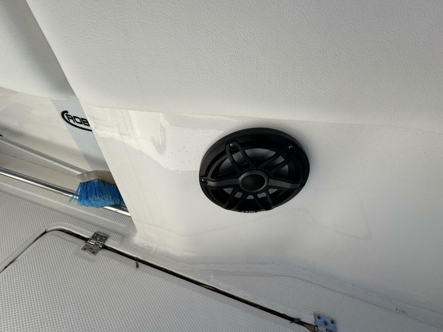 2023 Robalo R270 Center Console