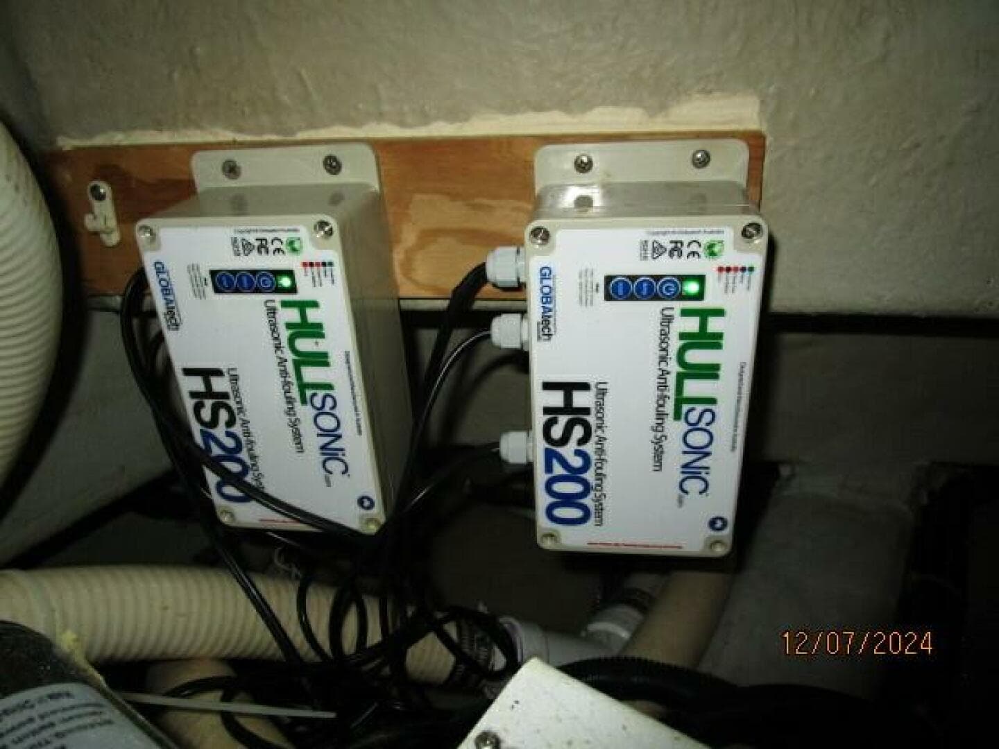 40' Carver ultrasonic anti-fouling system