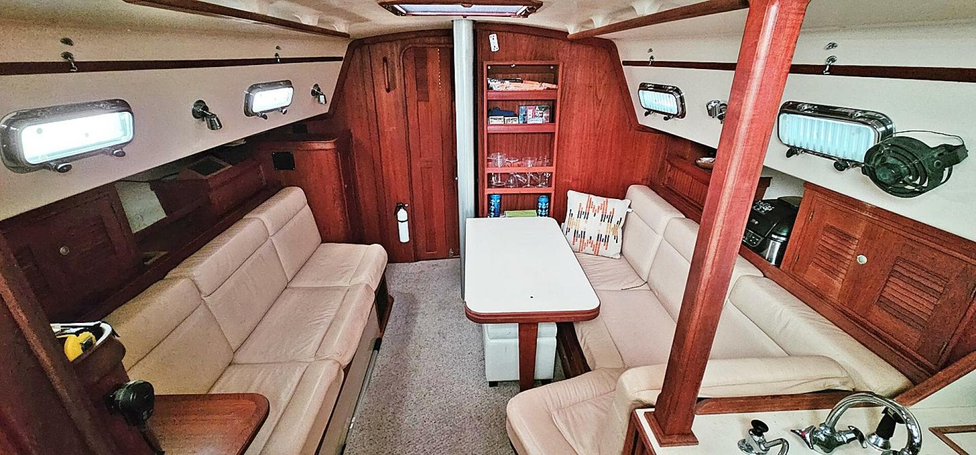 2000 Island Packet 350