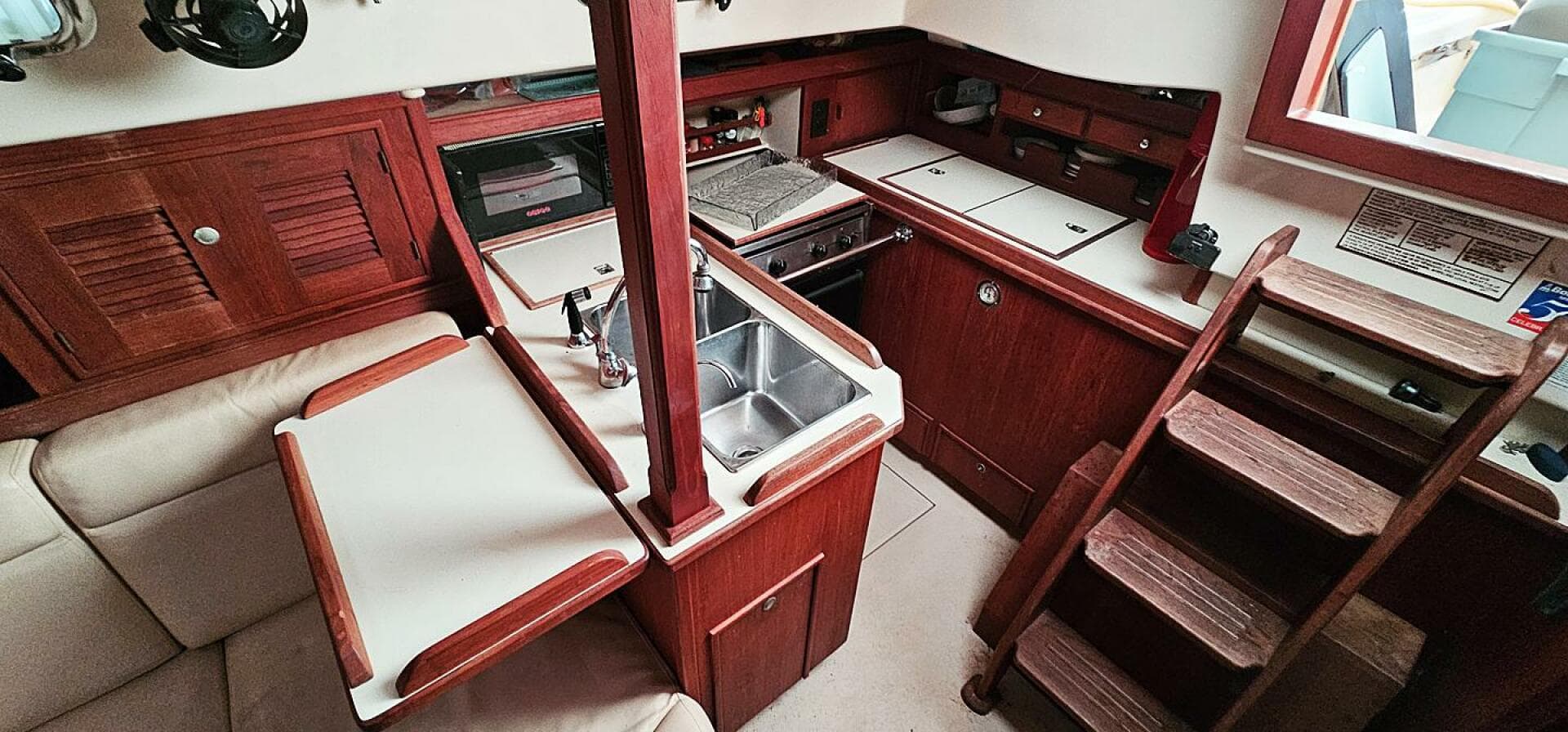 2000 Island Packet 350