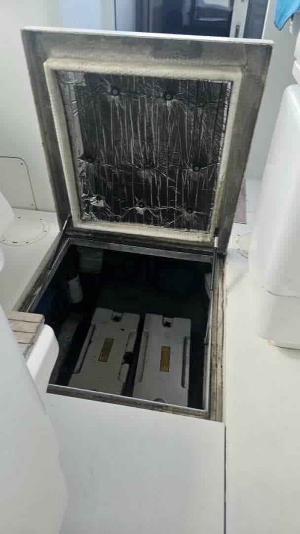 1990 Trojan 11M Express