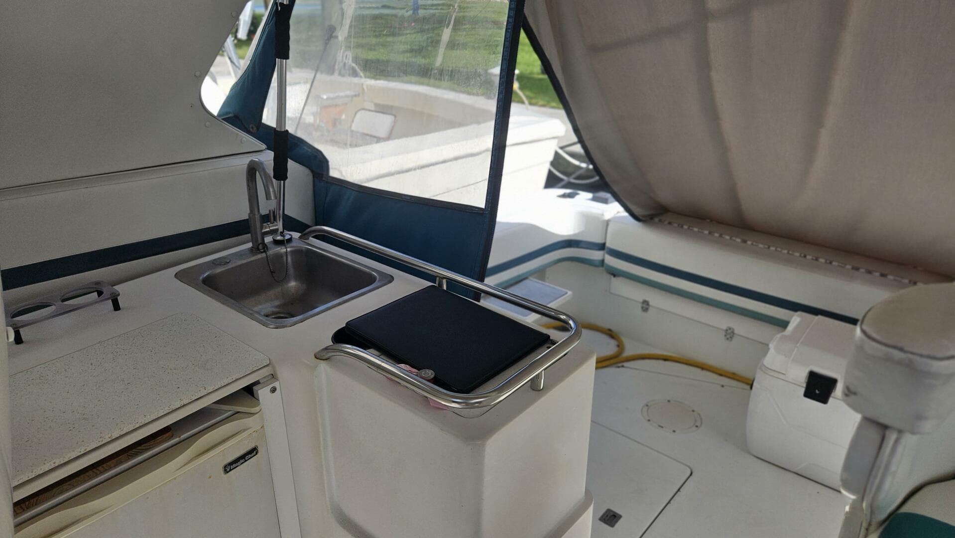 1990 Trojan 11M Express