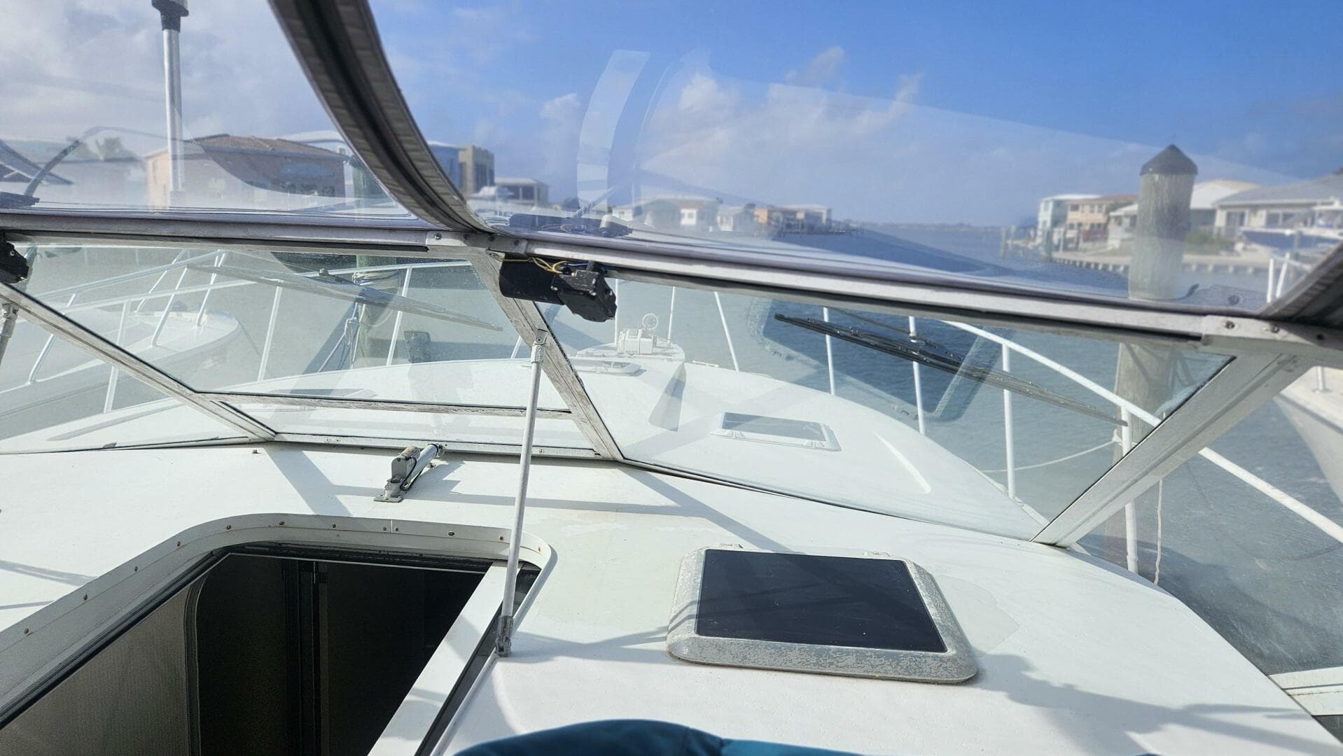 1990 Trojan 11M Express