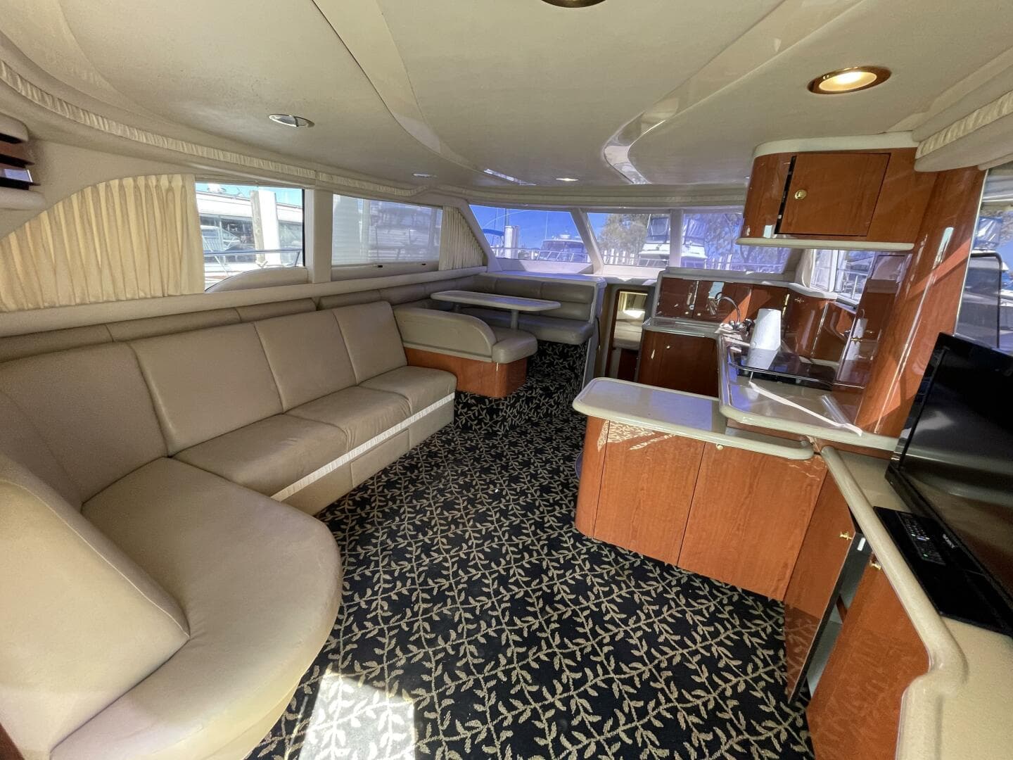 1998 Sea Ray 480 Sedan Bridge