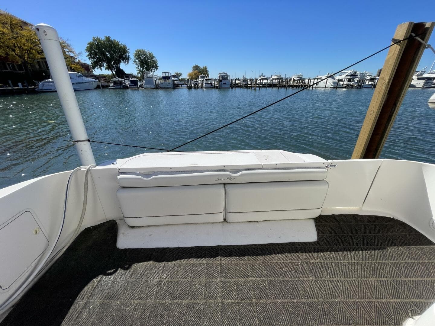 1998 Sea Ray 480 Sedan Bridge