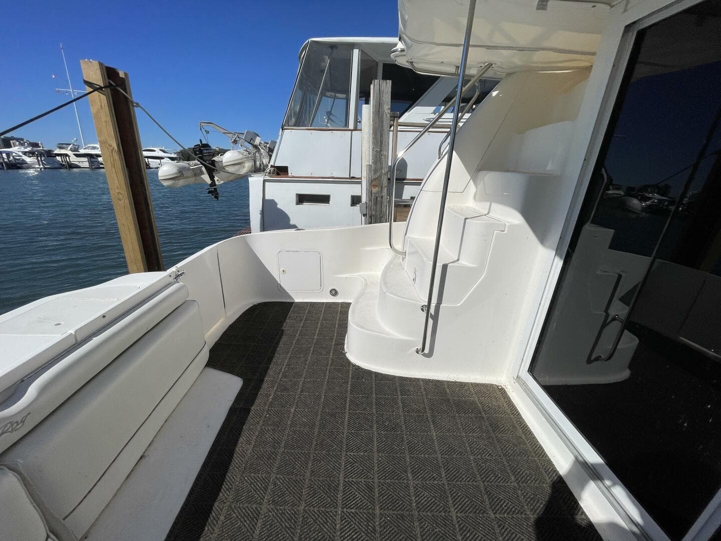 1998 Sea Ray 480 Sedan Bridge