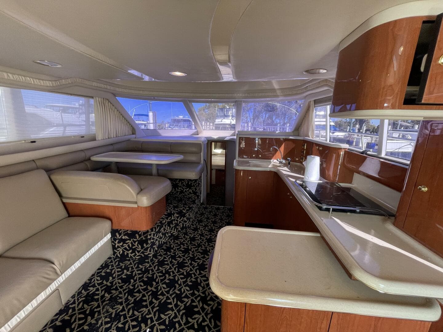 1998 Sea Ray 480 Sedan Bridge