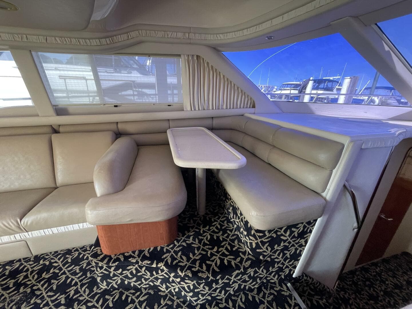 1998 Sea Ray 480 Sedan Bridge