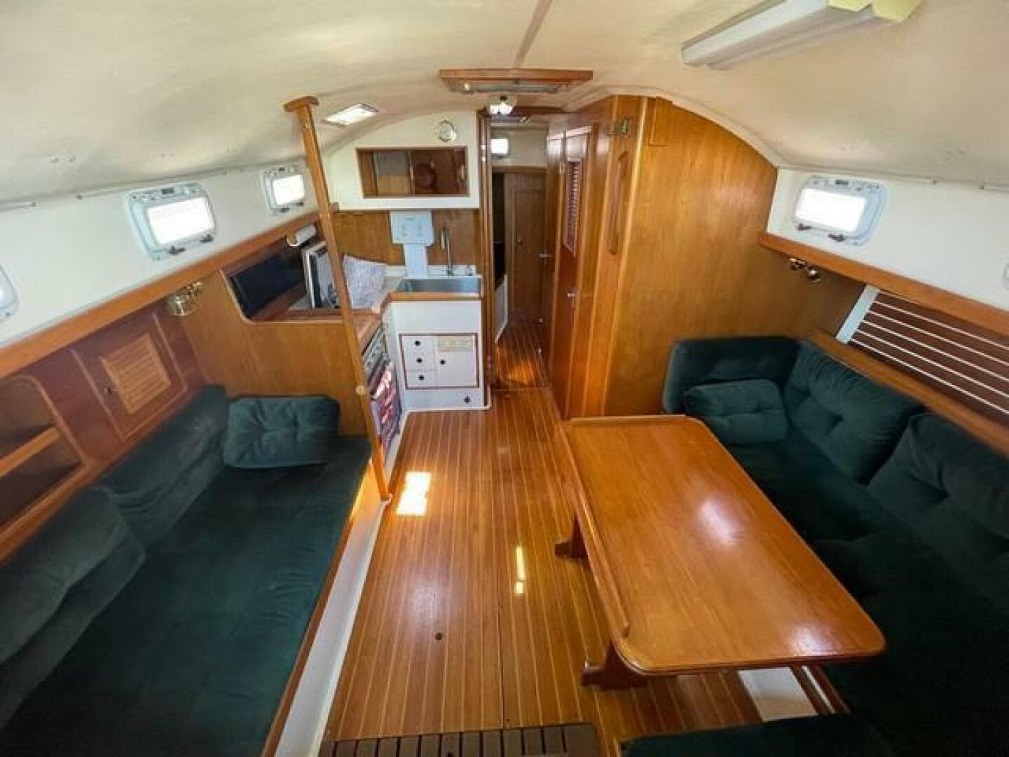 1986 Hinterhoeller Nonsuch 30 Ultra