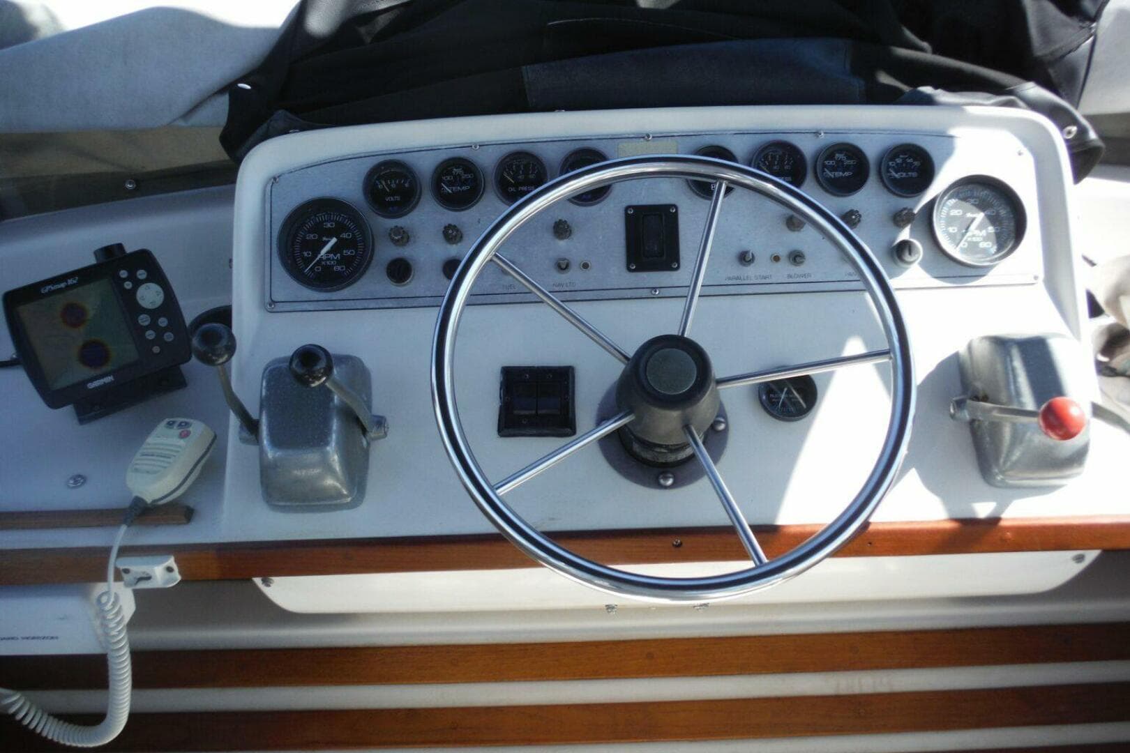 1987 Mainship Sundeck 36