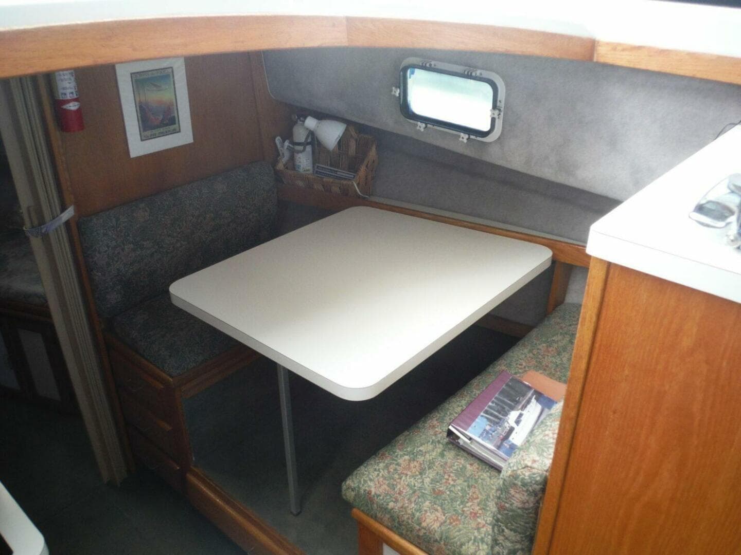 1987 Mainship Sundeck 36