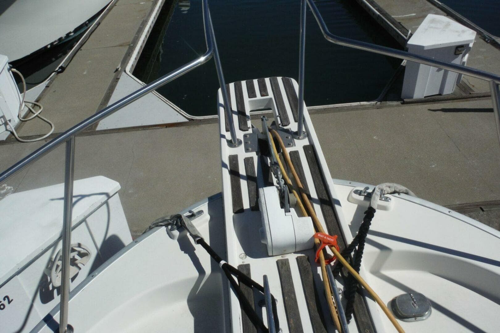 1987 Mainship Sundeck 36