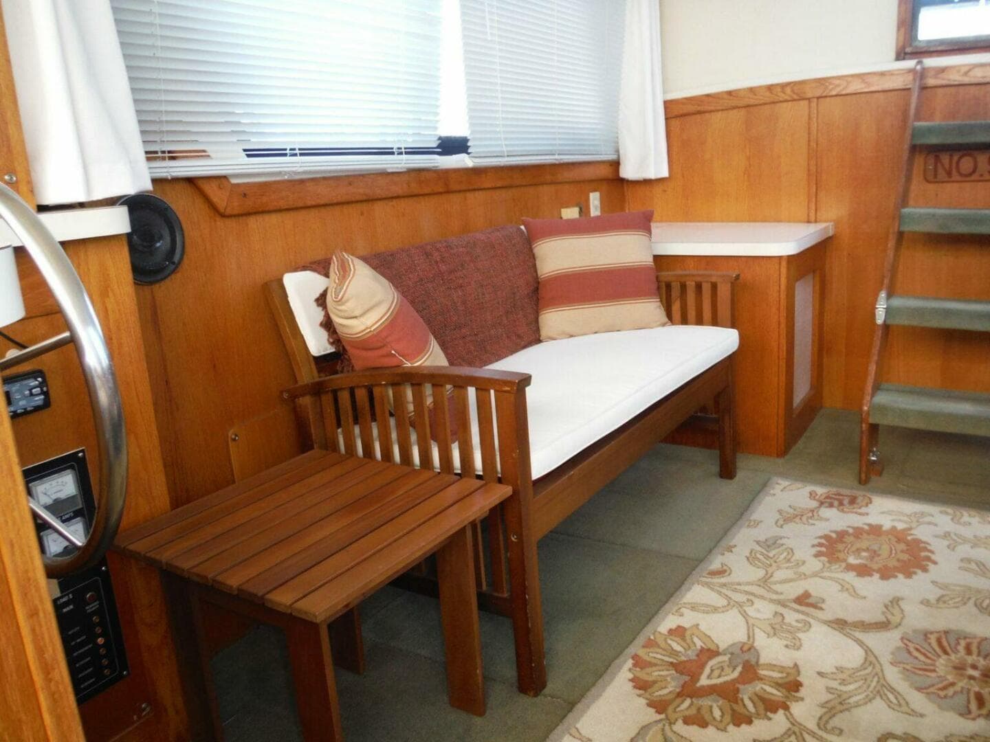 1987 Mainship Sundeck 36