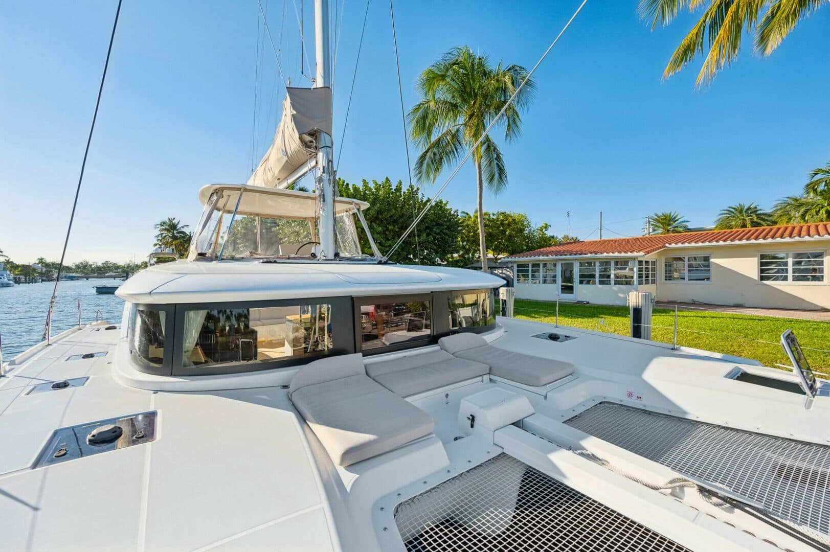2022-lagoon-46-sail-9622944-20250220133920677-1_XLARGE.jpg