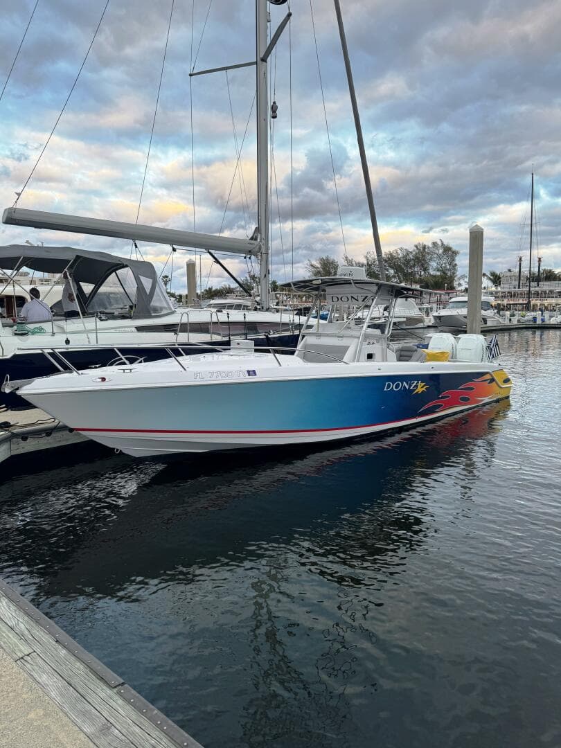 2004 Donzi 35 ZF Cuddy