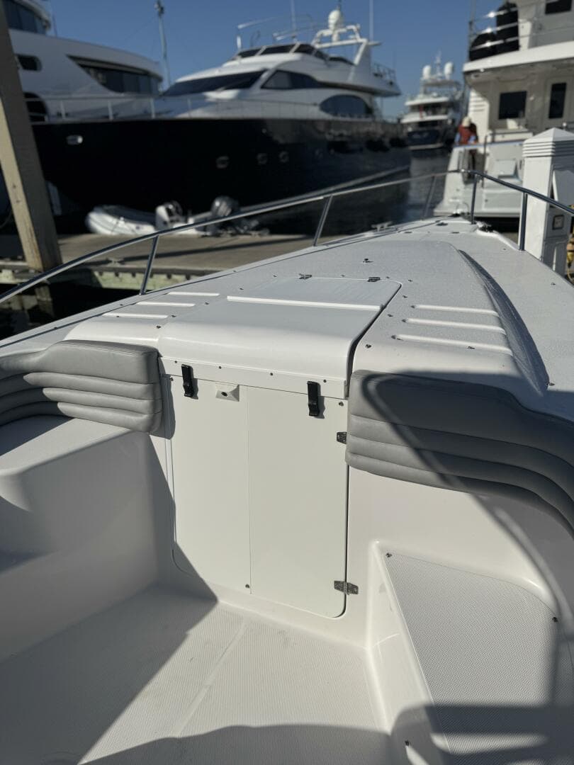 2004 Donzi 35 ZF Cuddy