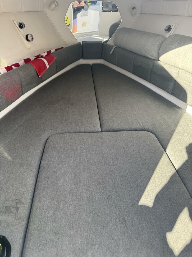 2004 Donzi 35 ZF Cuddy