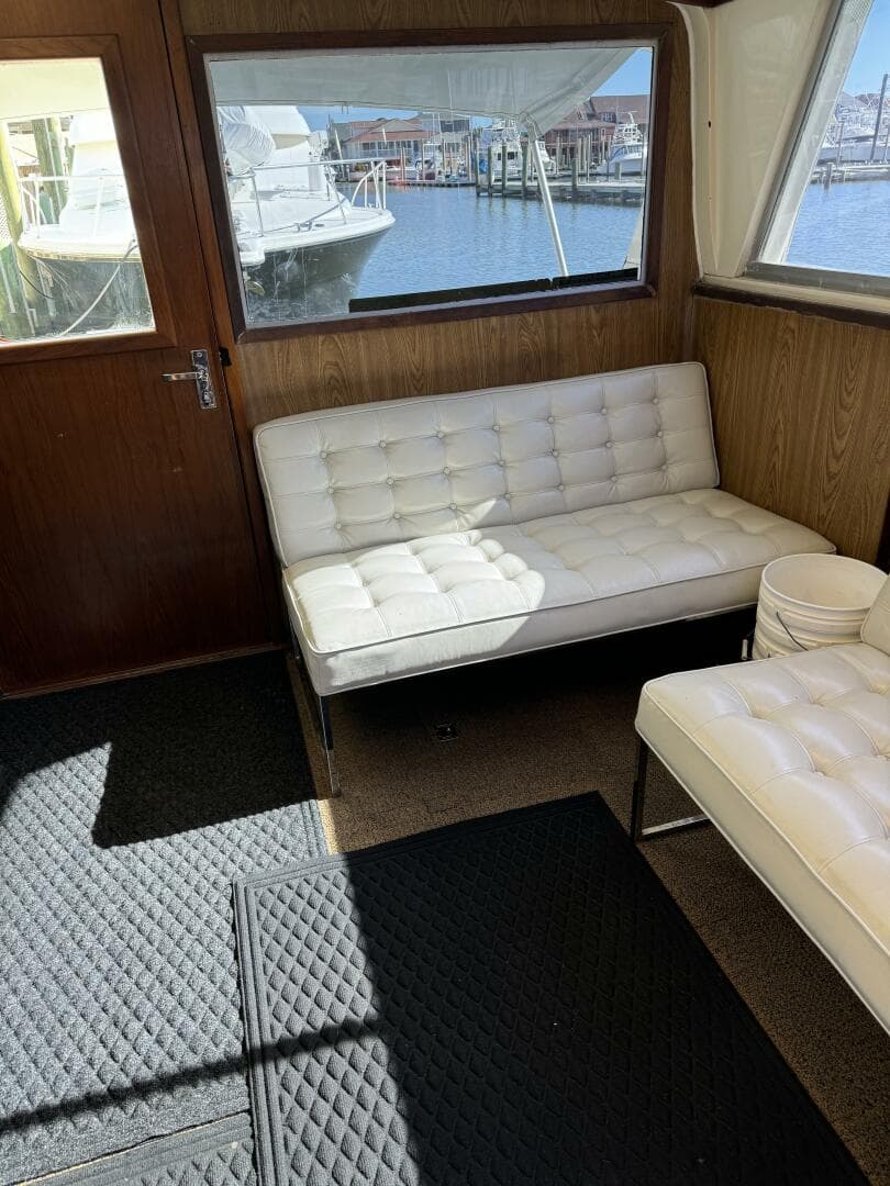 1983 Bertram 385 Convertible Cast Off II