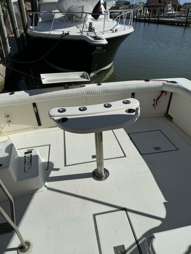 1983 Bertram 385 Convertible Cast Off II