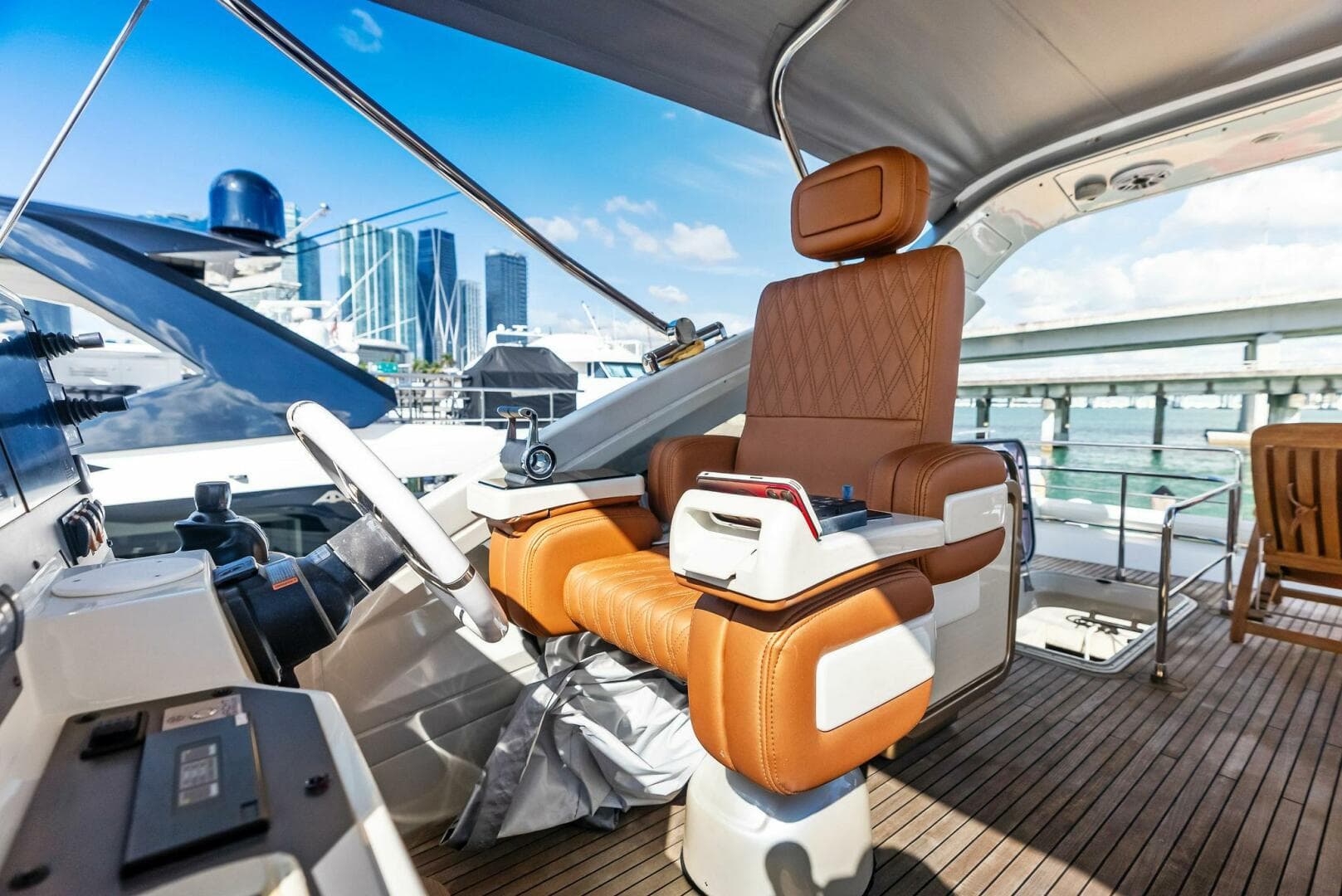2014 Azimut 72S