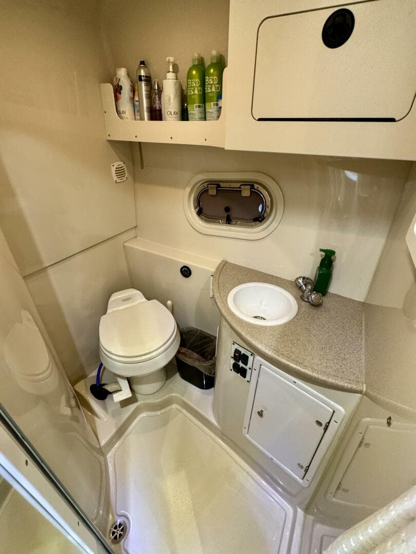 2004 Four Winns Vista 288