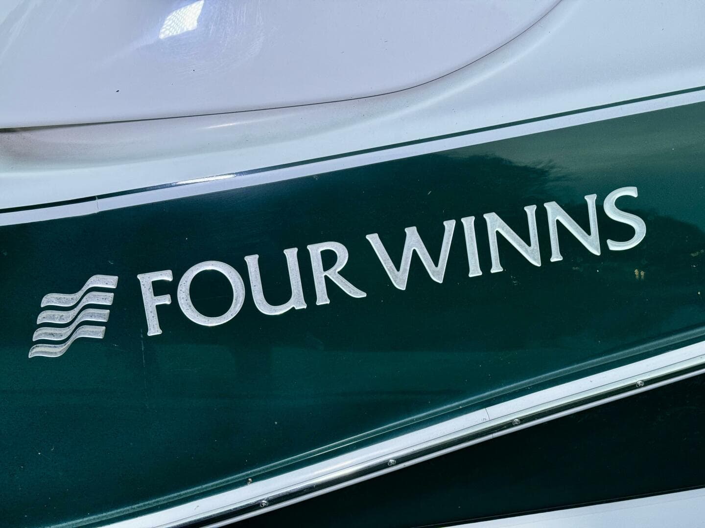 2004 Four Winns Vista 288