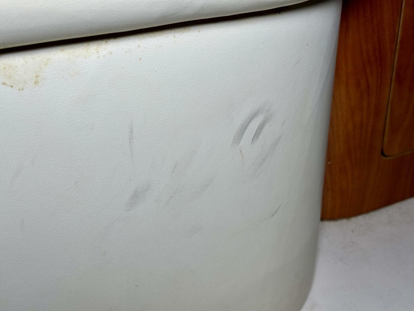 2004 Four Winns Vista 288