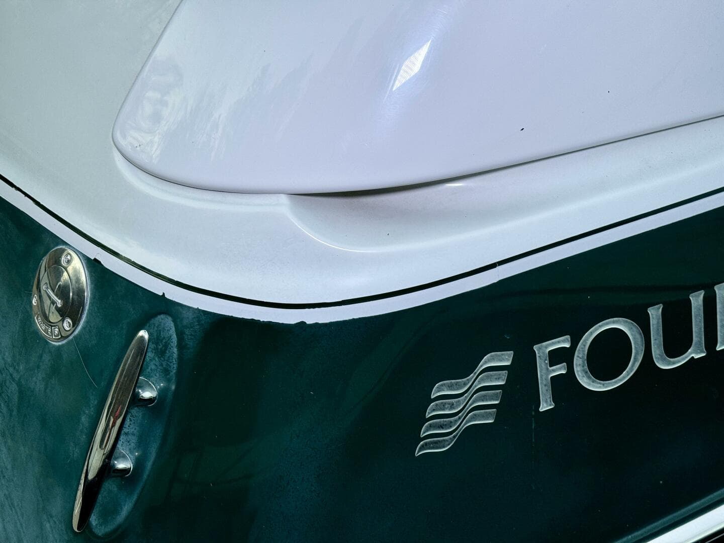 2004 Four Winns Vista 288