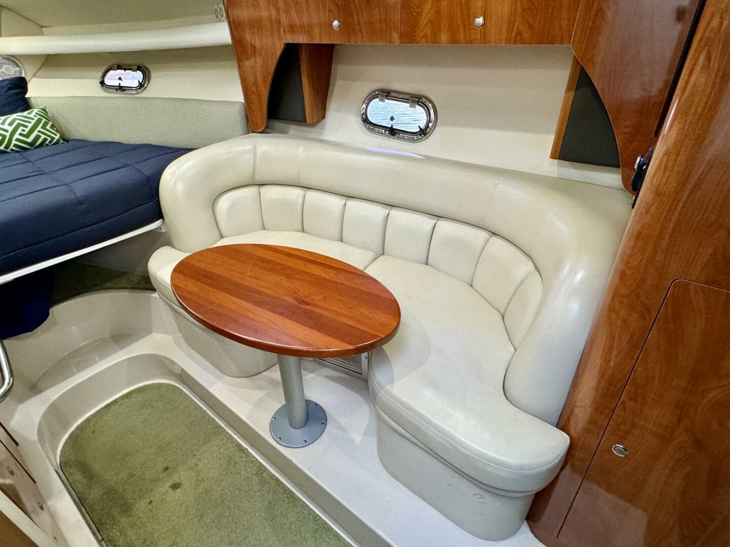 2004 Four Winns Vista 288