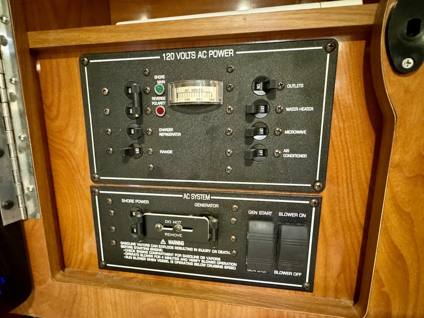 2004 Four Winns Vista 288