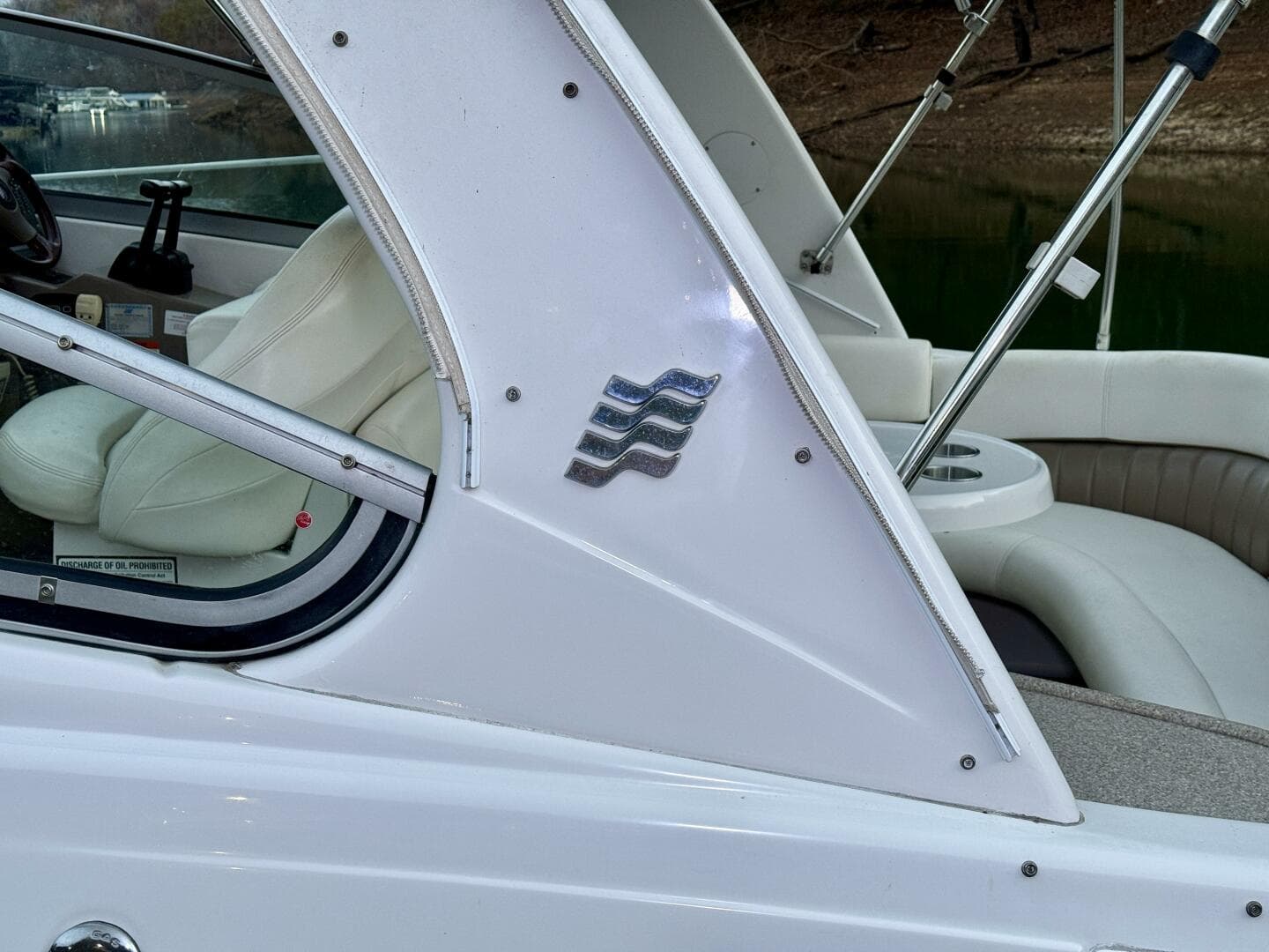 2004 Four Winns Vista 288