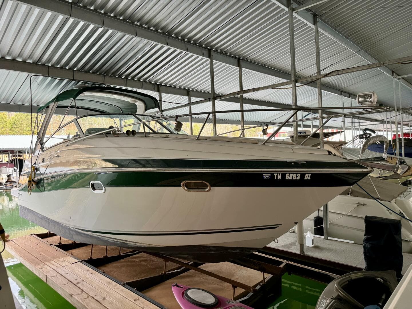 2004 Four Winns Vista 288