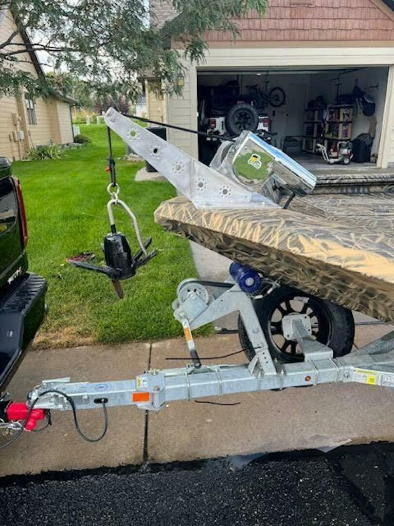 2023 Lowe Roughneck 1860