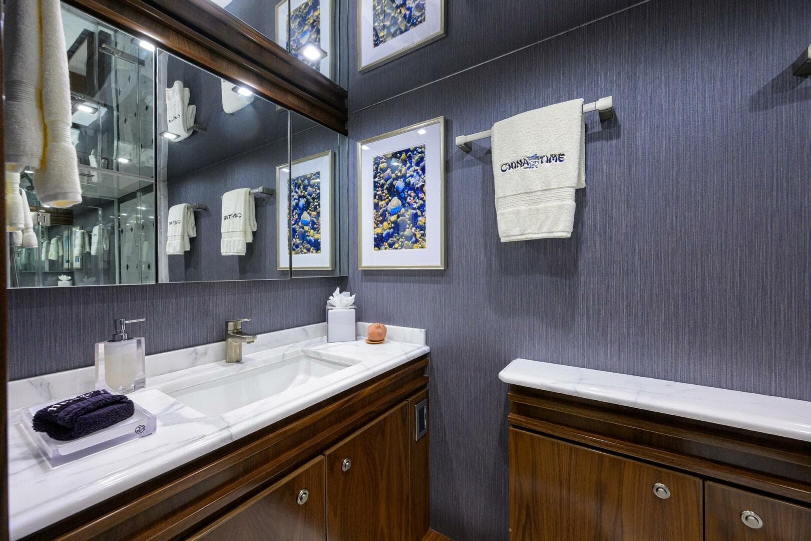 Viking 92 CHINA TIME - Master Head