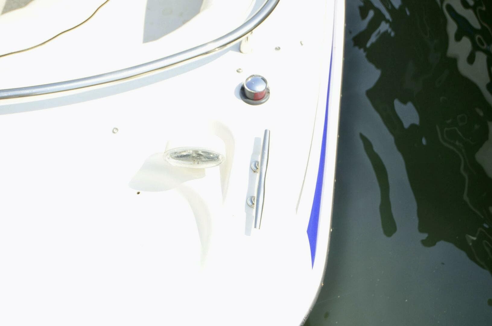 2011 Hurricane SunDeck 217 OB