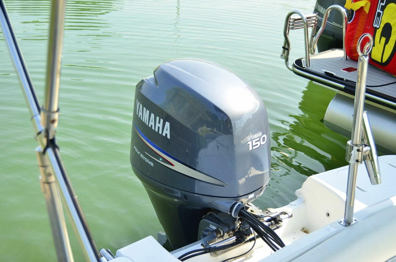 2011 Hurricane SunDeck 217 OB