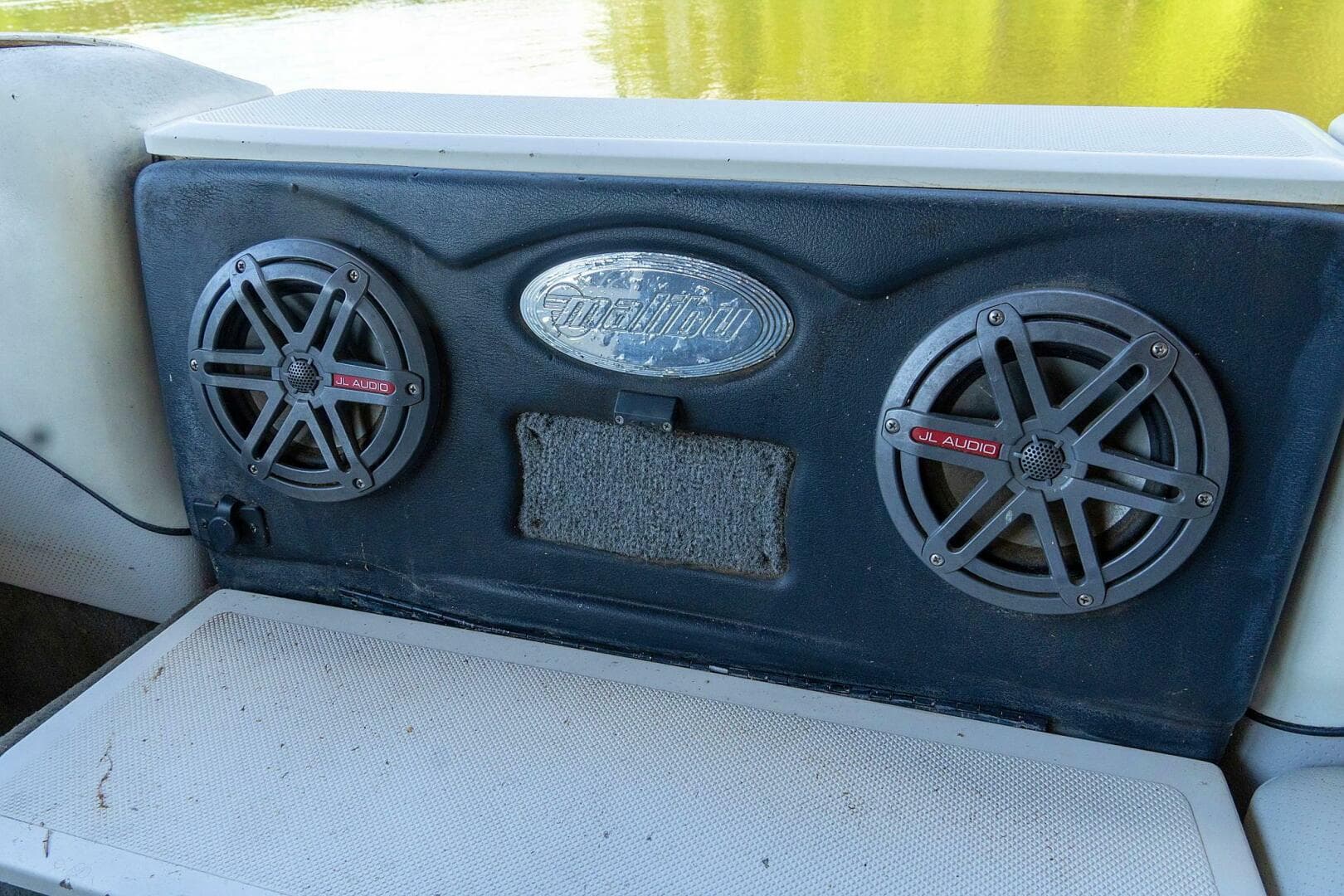 2003 Malibu Wakesetter 23 XTi