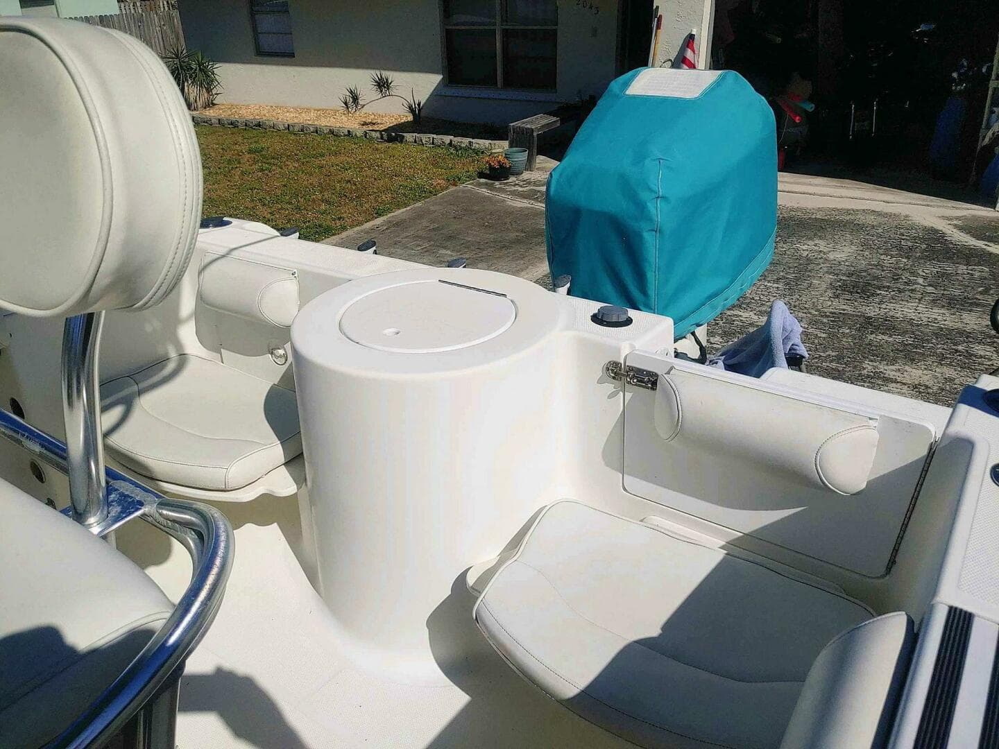 2001 Aquasport 219 CC