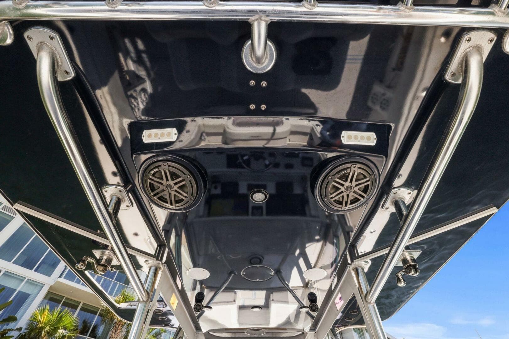 2013 Invincible 42 Open