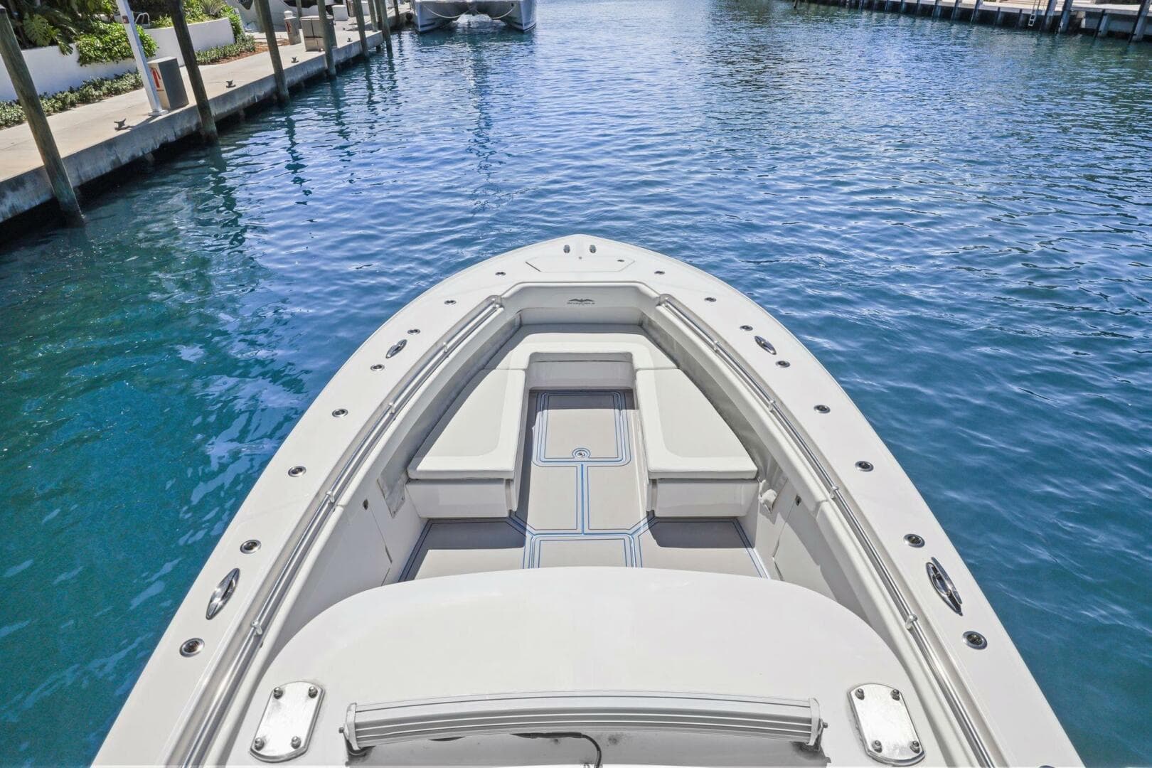 2013 Invincible 42 Open