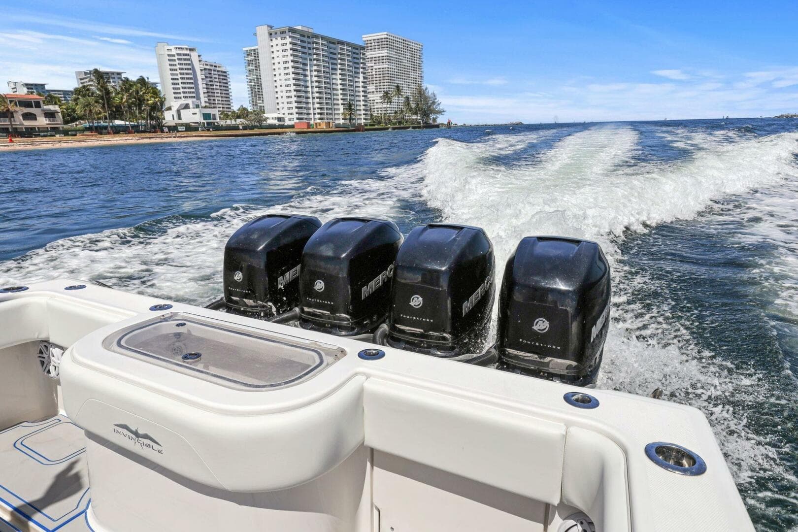 2013 Invincible 42 Open
