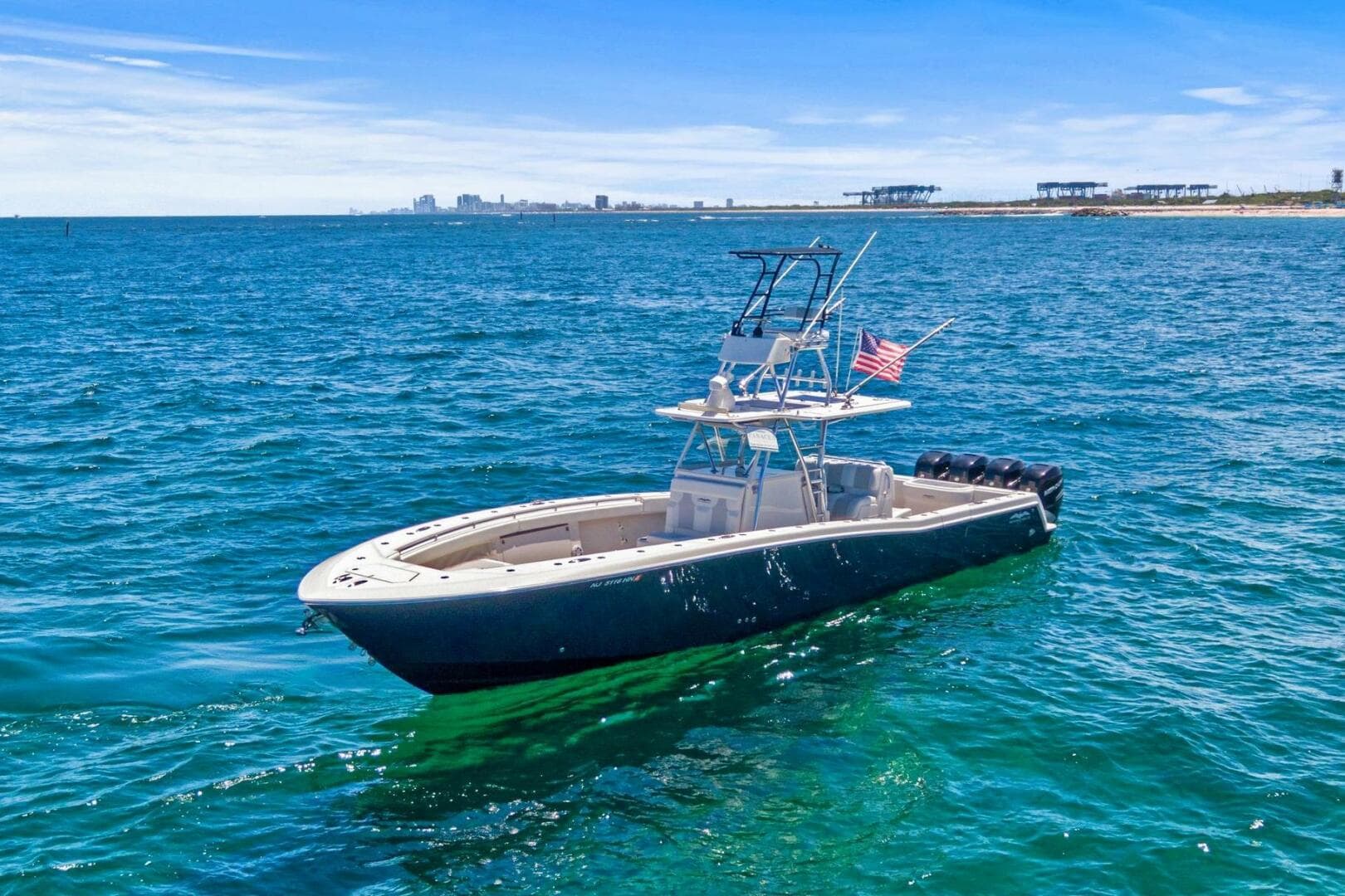 2013 Invincible 42 Open
