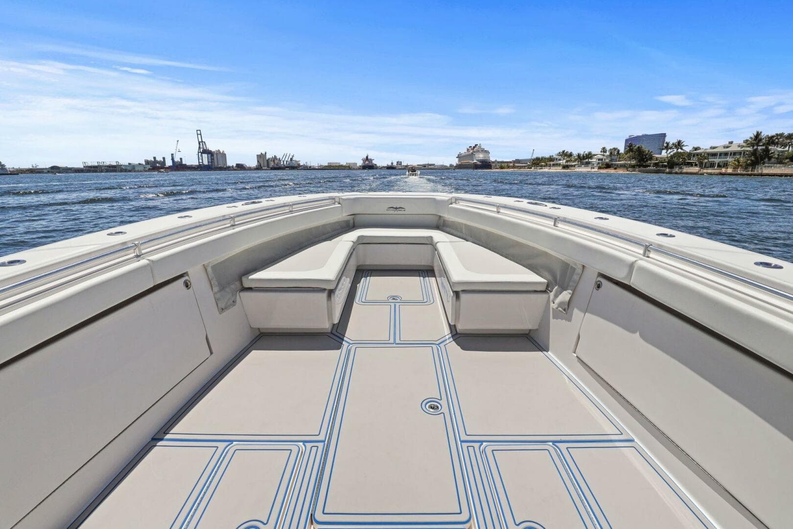 2013 Invincible 42 Open